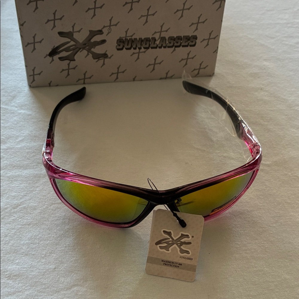Sporty Women's Pink Mirrored Sunglasses with Yellow-Green Lenses